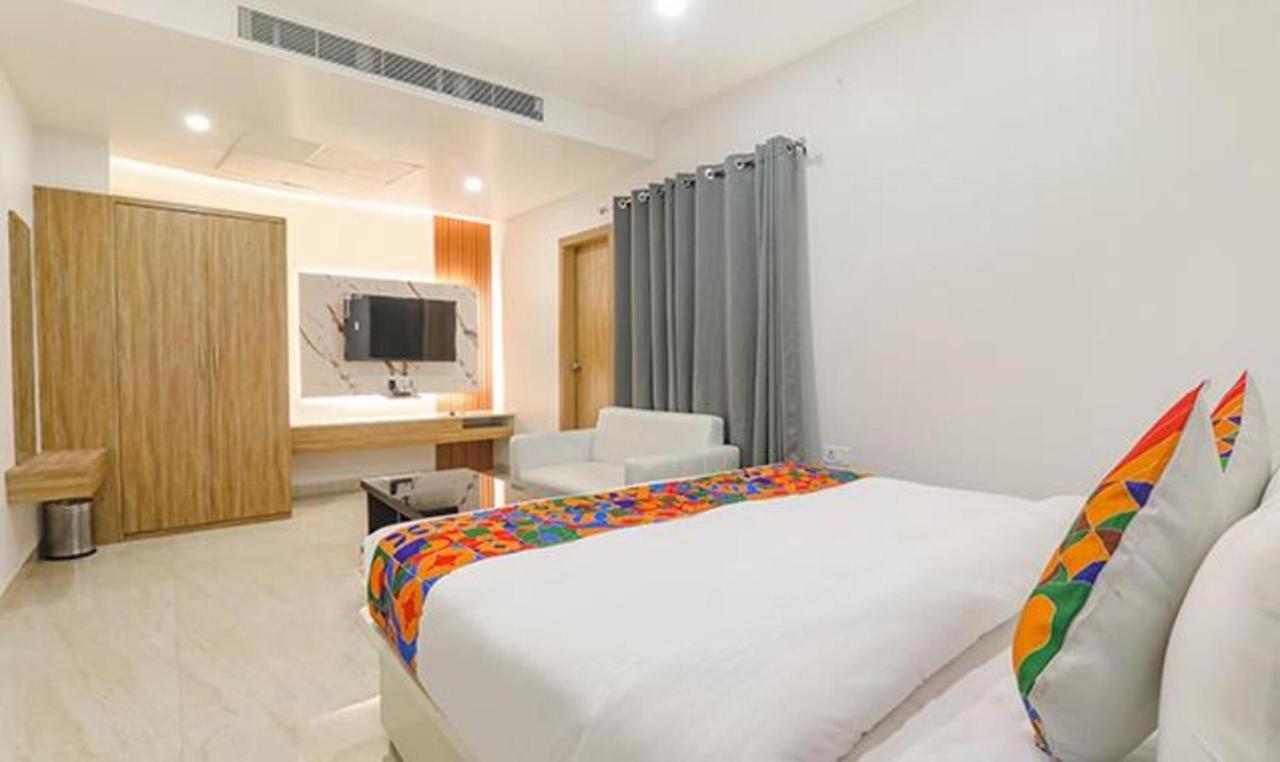 Fabhotel Golf Inn Golf Course Road Gurgaon Luaran gambar